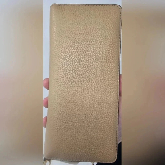 Michael Kors Jet Set Large Travel Continental Leather Wallet Wristlet Camel NWT - Picture 3 of 14